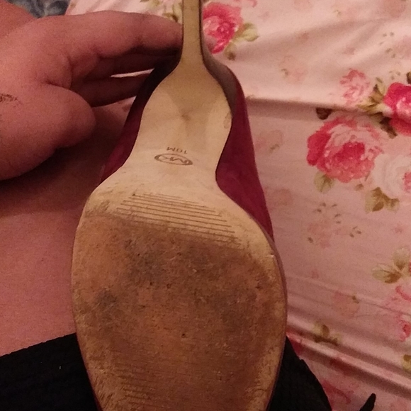 Blood Red Michael Kors Size 10 - Picture 4 of 4